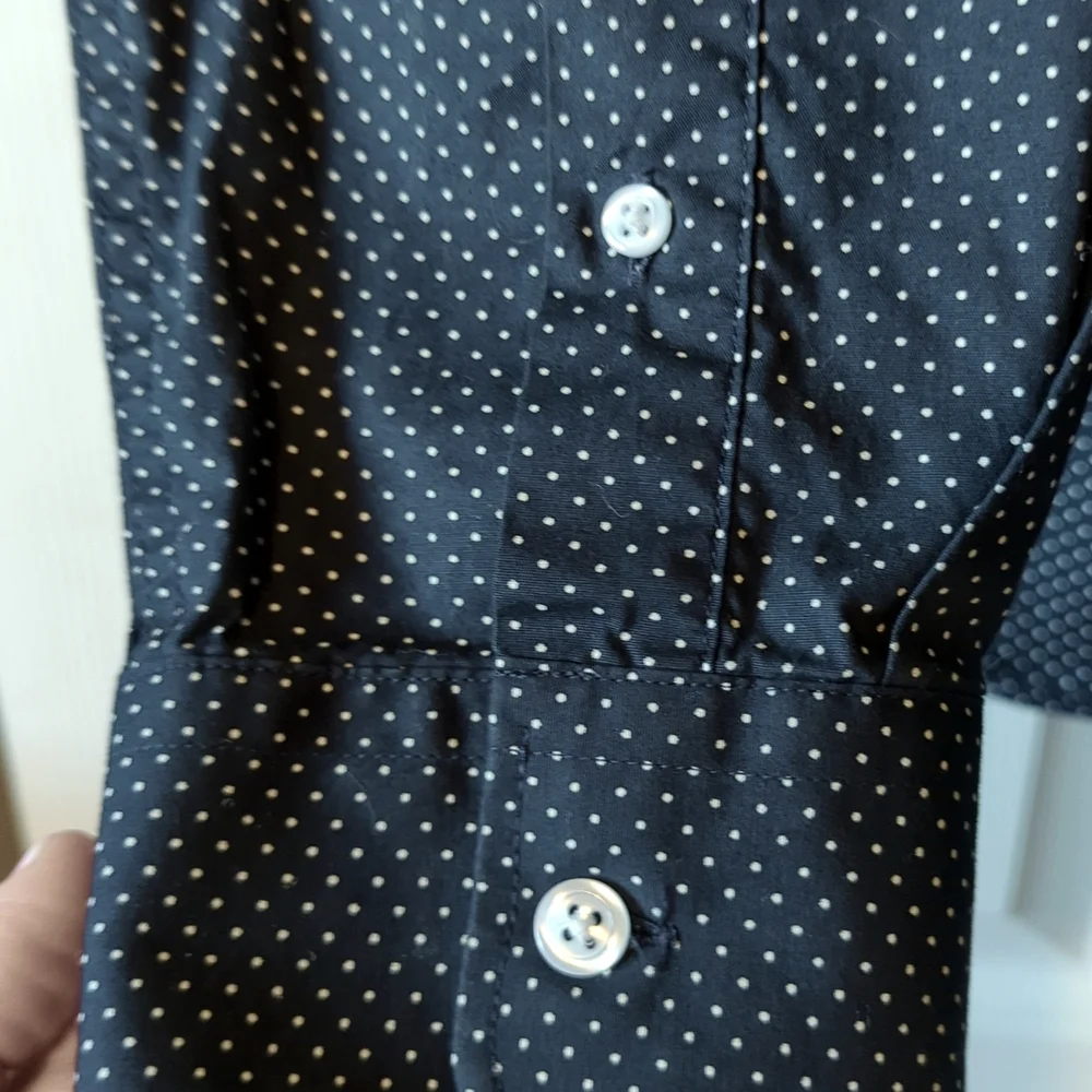 Old Navy Men's Shirt Size L - Picture 3 of 5